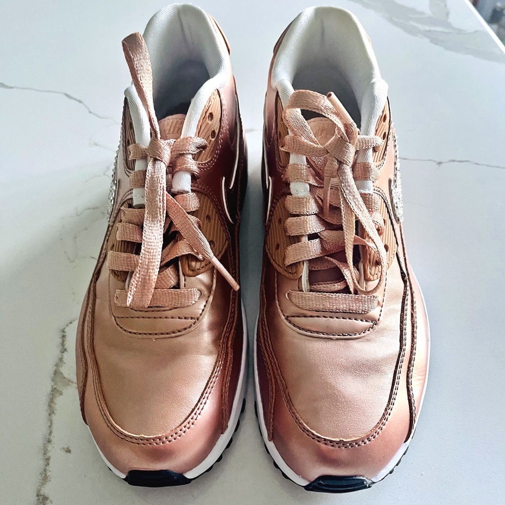 Nike Airmax 90 metallic Rose Gold Swarovski Crystals US 6.5Y/8 year 2017